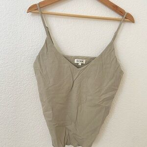 OZMA Women's Silk Noil Camisole in Light Tan/greige